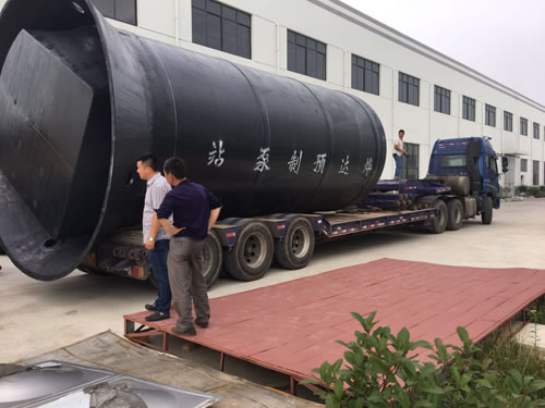 一體化預制泵站裝車發貨1